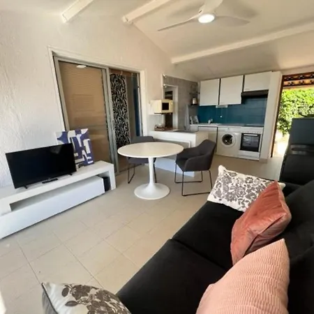 Apartment Mas Renove 4 Pers, Terrasse, Piscine, Proche Plages - Fr-1-726-4 *